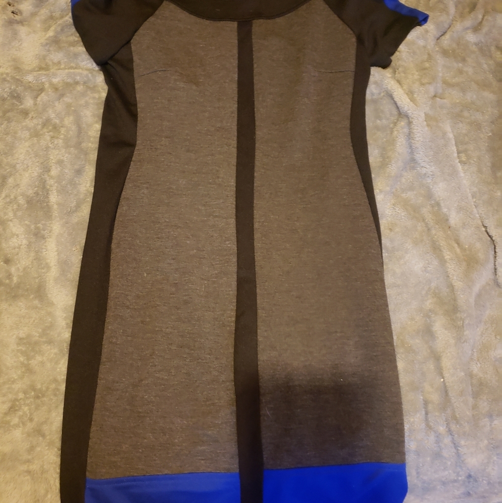 Dress - Picture 2 of 2